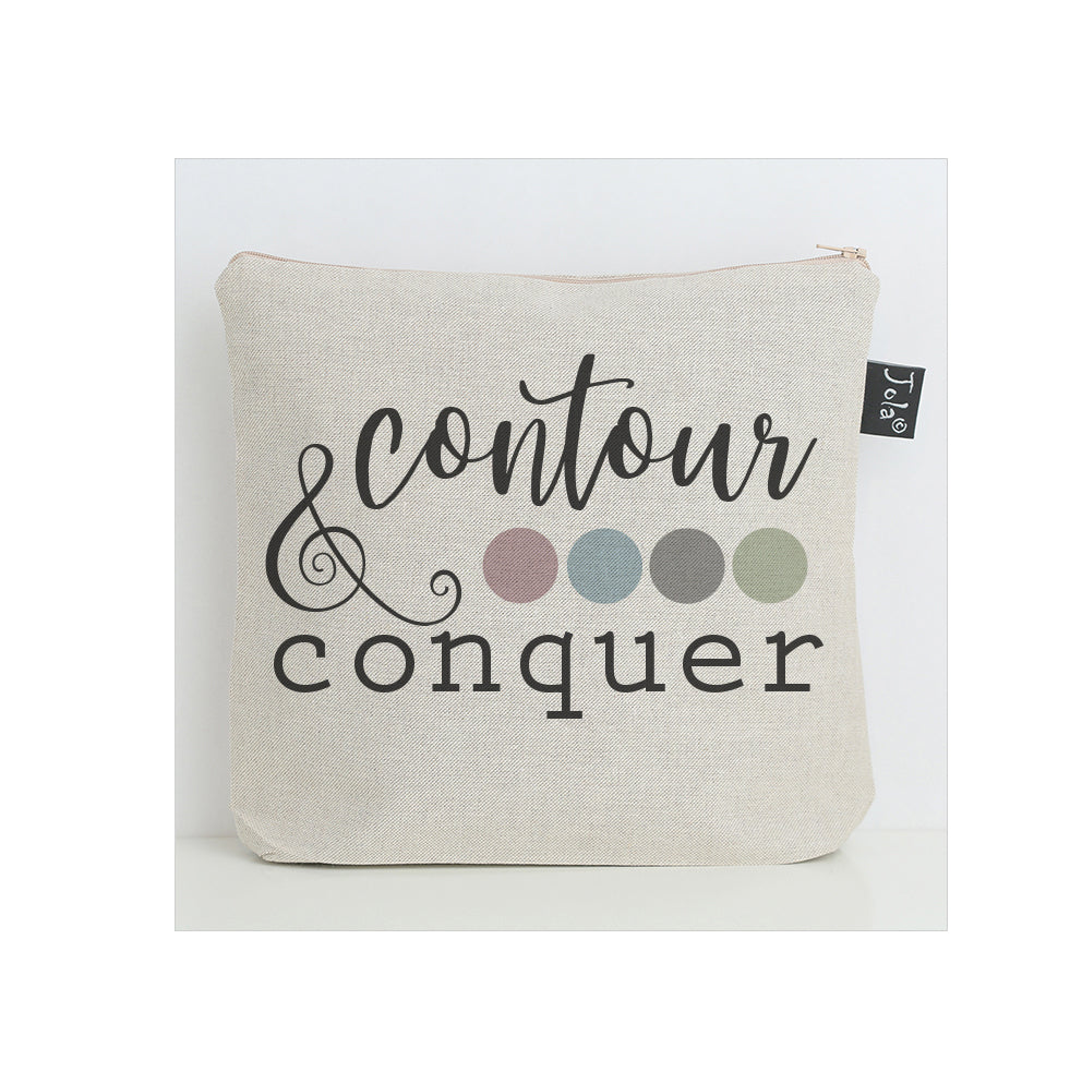 Contour & Conquer washbag